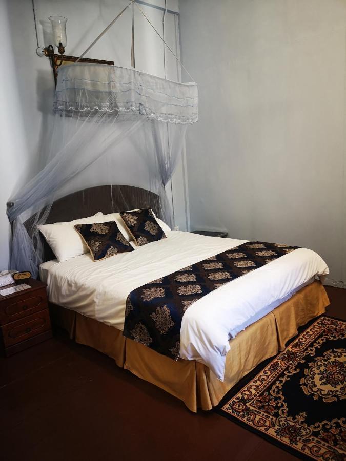Vintage House 2* George Town