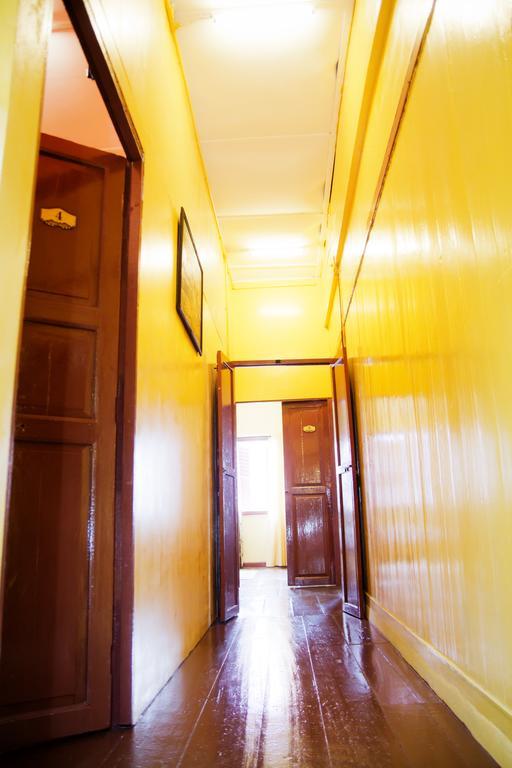 Vintage House 2*