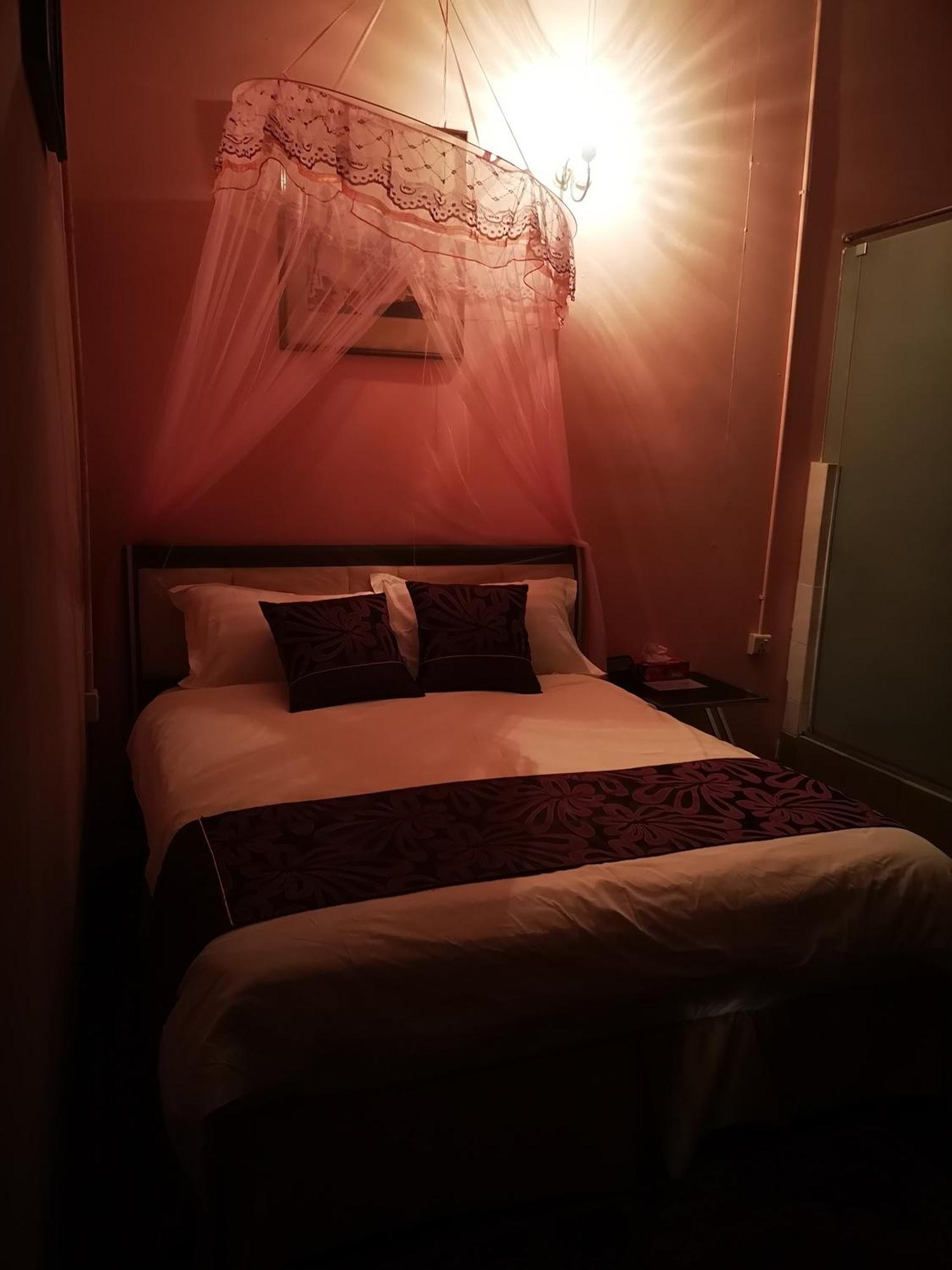 Vintage House 2* George Town