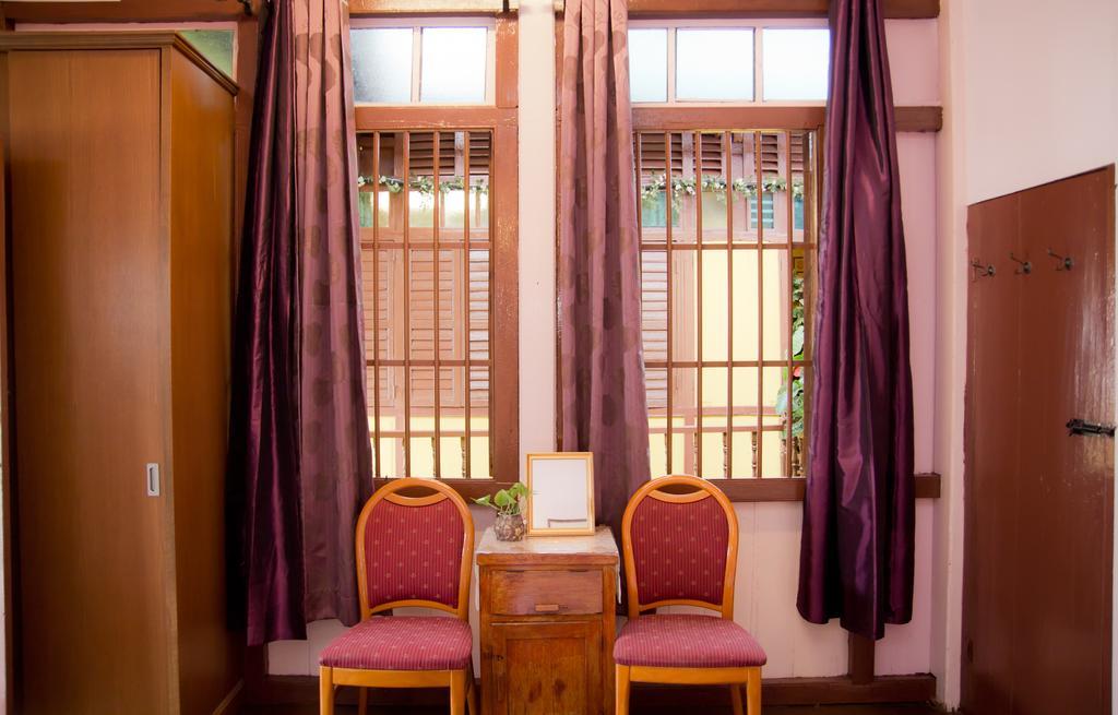 Vintage House 2*