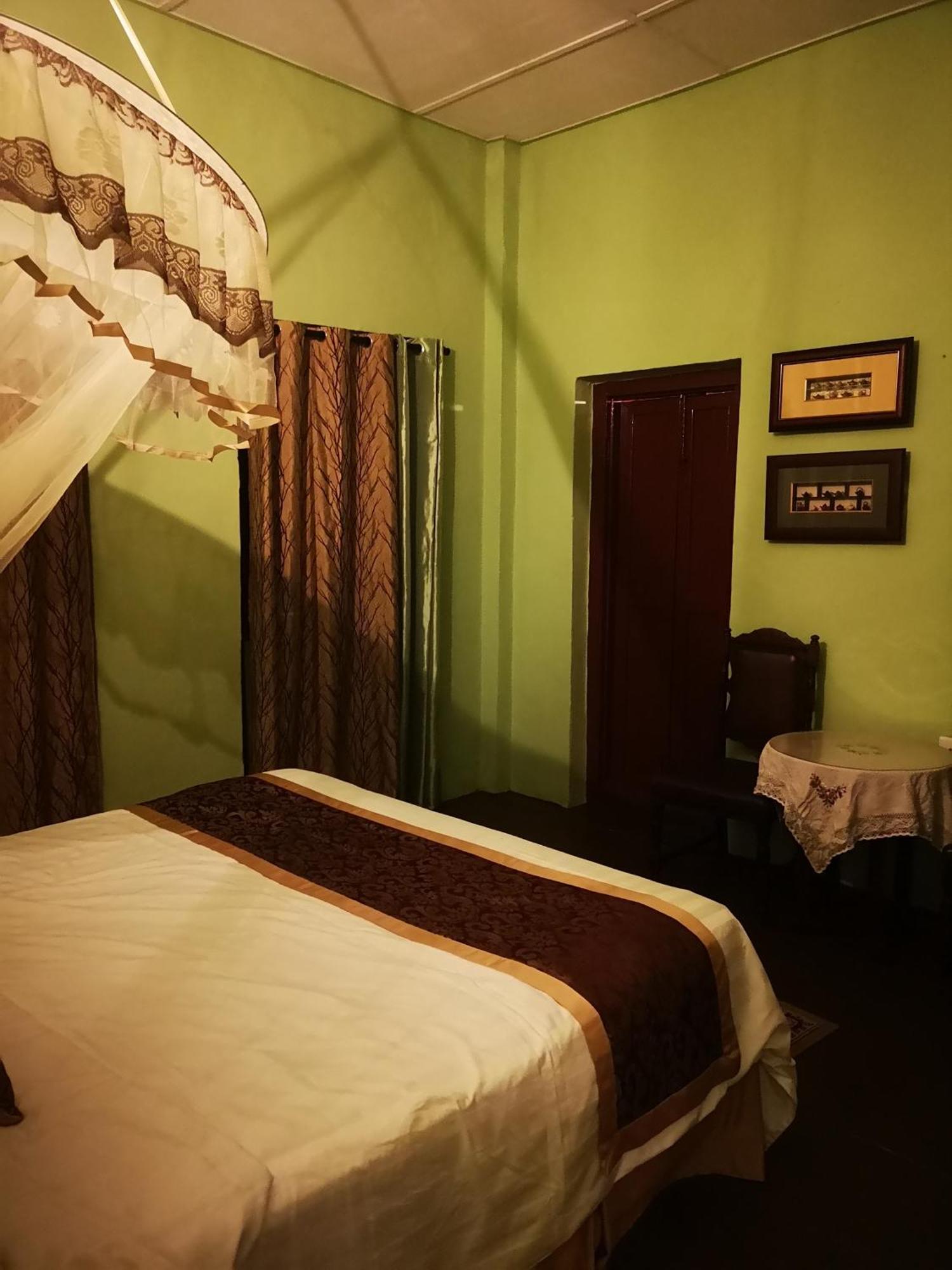 Vintage House